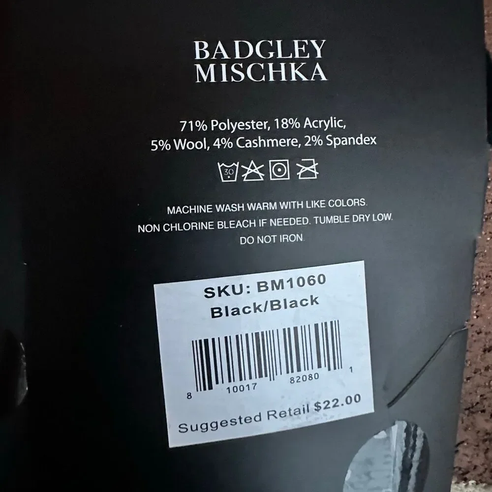 Badgley Mischka Luxury Cashmere Crew Socks 4-Pair Set Womens 6-10 black/burgundy